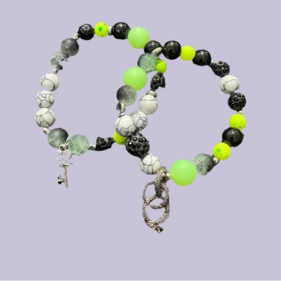 Halloween glass beads Charm bracelet set *glow in the dark beads* - Picture 4 of 7